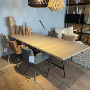 Pilat & Pilat - Eetkamertafel Djurre